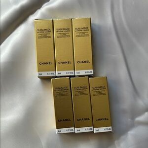 CHANEL Sublimage La Crème Lumière